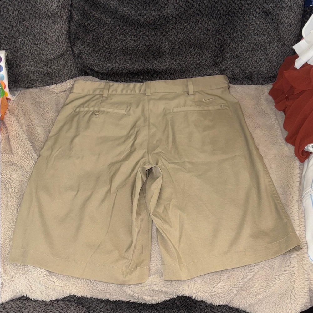 π4 for $20 Nike Golf Men's Dri-fit Golf Shorts, size 32 - Picture 3 of 8